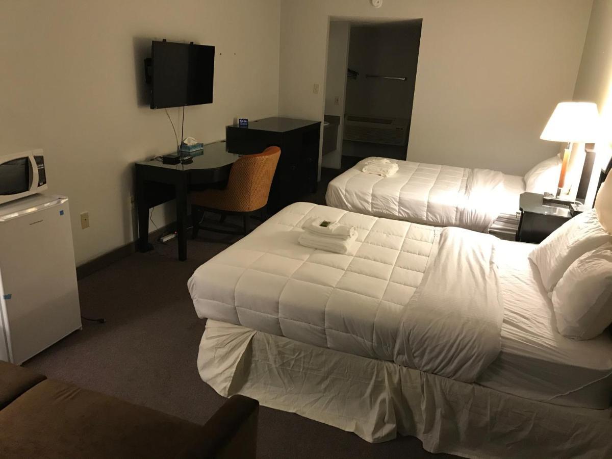 Strathroy Motor Inn Delaware Bagian luar foto